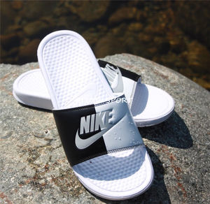 nike slipper original