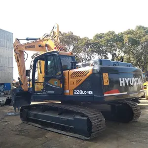 The original used Hyundai 225lc 22t construction equipment imported from South Korea construction equipments hyundai 225lc 220lc