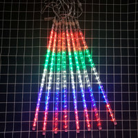 Wasserdichte IP65 Kupfer-LED-Meteorschauer-Pendelleuchte, bunt blinkende Outdoor-Weihnachtsdekoration, hängende Baum-Lichterkette