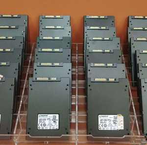 SSD King-stonn A400 240G de haute qualité, d'occasion, neuf, SSD à état solide SATA3, utilisé et neuf - Product Image 1