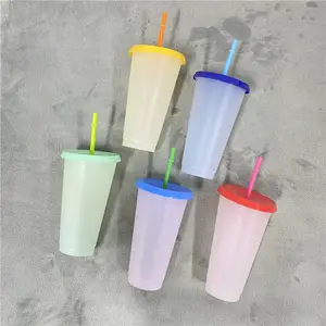 Özelleştirilmiş ve toptan promosyon hediyeler temizle BPA ücretsiz 360ml 500ml 12oz süt çay plastik bardak kapaklı