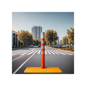 Plastic Scheidingsvel Gebruikt Voor Verkeersveiligheid Wegscheider Snelweg Kruispunt Plastic Rijstrookverdeler - Product Image 1