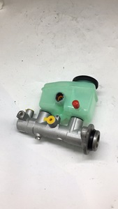 Maître-<span class=keywords><strong>cylindre</strong></span> de <span class=keywords><strong>frein</strong></span> automatique de prix usine de haute qualité pour TOYOTA HONDA NISSAN MAZDA SUZUKI FORD MITSUBISHI - Product Image 4