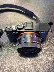 Appareil photo compact Sony DSC-RX1R <span class=keywords><strong>II</strong></span> 95 % neuf, 42,4 MP, appareil photo numérique plein format - Product Image 2