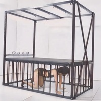BDSM Sexhotel-Schlafzimmer Integrierter Sklavenkäfig Fesselungs-Verlies Großer Fesselungs-X-Rahmen Sexspielzeug Möbel Multifunktions-Sexbett