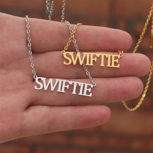 Collar con Colgante de Letra <span class=keywords><strong>Taylor</strong></span> en Oro y Plata, Accesorios de Firma Digital de Celebridades en Acero Inoxidable de Calidad, Resistentes a la Decoloración - Product Image 6