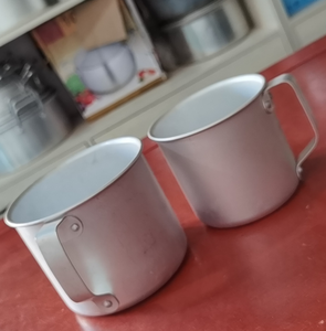 Tasses en aluminium portables d'extérieur avec poignées, gravure laser du logo, poignée à rivets - Product Image 3