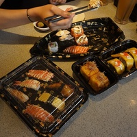 Plateau à sashimi jetable de qualité alimentaire en BOPS, emballage thermoformé, plateau à sushi en gros