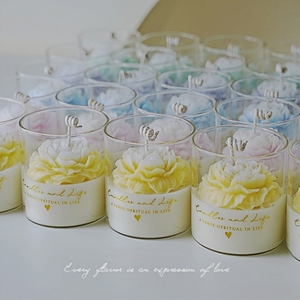 Bougie parfumée artisanale chic en cire de soja, senteur pivoine florale, pour une ambiance luxueuse dans la chambre, idéale pour les fêtes de Diwali et les bars. - Product Image 3