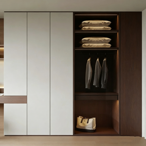 Armoire de chambre à coucher sur mesure professionnelle avec coiffeuse et vitrine de rangement à portes vitrées avec tiroirs - Product Image 3