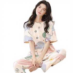 Conjunto de Pijama Casual Holgado con Estampado Floral y Cuello Redondo para Mujer, con Pantalones Cortos Transpirables con Cordón y Manga Corta, Ideal para Primavera/Verano - Product Image 3