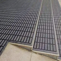 Système de tapis de sol modulaire antidérapant à rayures modernes pour hôtels et entrées extérieures, anti-poussière et réversible en TPE