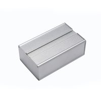 Boîtier électronique professionnel personnalisé usiné CNC, boîtier de terminaison argenté, boîtier de commande IP54 en aluminium thermolaqué
