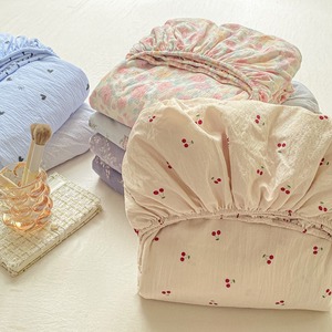Drap-<span class=keywords><strong>housse</strong></span> double couche en gaze, ensemble trois pièces, toucher tout coton, protège-<span class=keywords><strong>matelas</strong></span> toutes saisons, couverture intégrale légère - Product Image 1