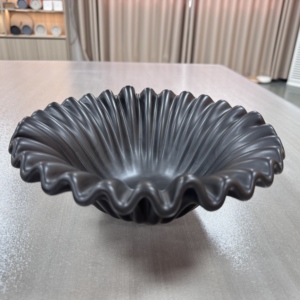 <span class=keywords><strong>Plateau</strong></span> de rangement moderne et unique en résine noire à volants Design contemporain élégant pour la maison ou le <span class=keywords><strong>bureau</strong></span> - Product Image 3