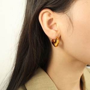 Conjunto de aretes y collar minimalistas con forma de luna, chapados en oro de 18 quilates, acero inoxidable, joyería unisex de moda. - Product Image 3