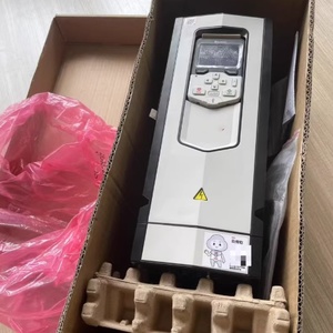 อินเวอร์เตอร์ติดผนังสำหรับอุตสาหกรรม ACS880-01-04A0-3 รุ่นขับเคลื่อนเดี่ยว  ตัวแปลงความถี่ ACS880-01-04A0-3 สำหรับอุตสาหกรรมแบบติดผนัง - Product Image 1