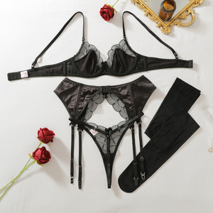 Completo Set Lingerie Sexy Nero in Raso e Pizzo con Reggiseno, <span class=keywords><strong>Reggicalze</strong></span>, Perizoma e Calze a Coscia Alta - Ingrosso - Product Image 4