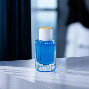 Parfum en spray bio à base d'alcool 50 ml avec couvercle en bambou écologique, unisexe, boîte en bois personnalisée OEM pour marques durables - Product Image 4