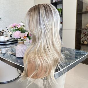 Perruque synthétique en fibre de haute qualité 13x4 avec dentelle, cheveux blancs lisses, perruque tendance, bonnet élastique respirant avec frange centrale naturelle - Product Image 4