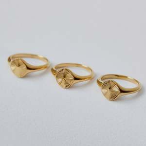 Anillo de Moda Hipoalergénico de Alta Calidad, Personalizado, Pulido, Chapado en Oro de 18K, Acero Inoxidable, Joyería para Mujer - Product Image 2