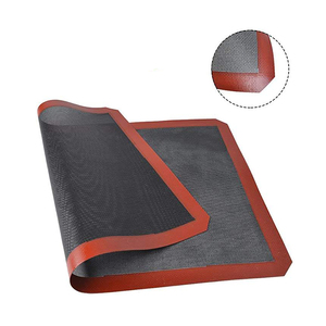 Tapis de four résistant à la chaleur Tapis de cuisson en silicone en fibre de verre antiadhésif perforé - Product Image 4