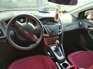 Auto Usata Ford Focus 2012 Berlina 1.6L Automatica Comfort Versione Bestseller di Alta Qualità - Product Image 5