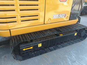 Mini-excavatrice hydraulique Caterpillar Cat 305.5e2 de 5 tonnes de poids opérationnel, avec composants de moteur et de pompe d'origine. - Product Image 5