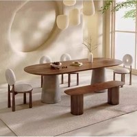 Table à manger ovale en bois massif de style nordique Wabi-Sabi avec design personnalisable pour salon et bureau