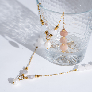 Collier en acier 316L plaqué or 18K PVD, étanche et inaltérable, avec pendentif double pièce, perle baroque et goutte d'eau, cadeau bouddhiste - Product Image 3