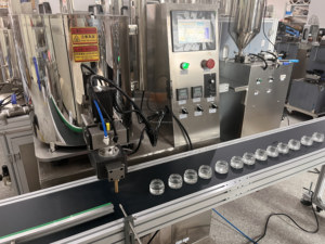 10ml 25ml 50ml Roll on Déodorant Bouteille Déodorant Bâtons Remplissage Machine De Capsulage Automatique Quantitative Chauffage Machine De Remplissage - Product Image 3