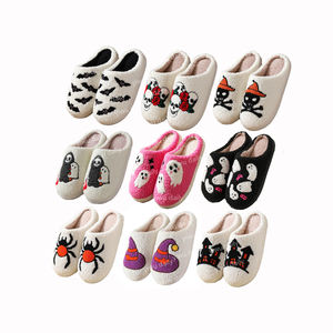 Zapatillas de hombre para mujer, bonitas pantuflas de felpa de dibujos animados, piel cálida y esponjosa, pantuflas de calavera fantasma de <span class=keywords><strong>calabaza</strong></span> de Halloween, zapatos de invierno para casa interior - Product Image 1