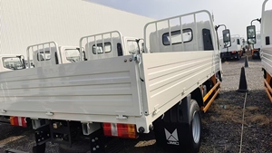 รถบรรทุก JMC รุ่นใหม่ T822 ราคาประหยัด แบบห้องโดยสารเดี่ยว รถบรรทุกขนาดเล็กสำหรับขนส่งสินค้า JMC ขาย - Product Image 3