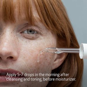 Sérum à la vitamine C ETRUN ALISA ODM OEM pour éclaircir le teint et minimiser l'apparence des ridules et des rides - Product Image 4