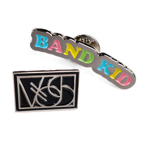 Concepteurs mignons règle une couleur insigne de motivation 2024 logo en émail de graduation pour sac à main - Product Image 3