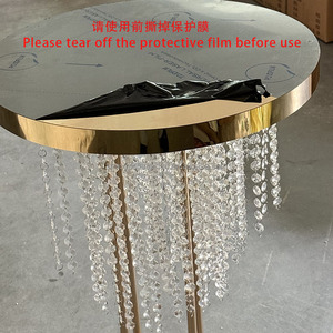 Tavolo da Dessert quadrato di lusso laccato oro esclusivo transfrontaliero nuovo supporto per torta nuziale per la casa o la festa dell'hotel - Product Image 5
