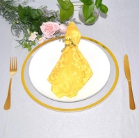 Assiette en plastique transparente en acrylique de 13 pouces avec bordure dorée américaine pour mariage, Noël, fête de naissance, décoration de fête