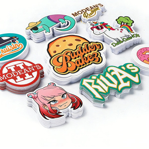 Autocollants en PVC personnalisés mignons rose Lilo & Stitch pour enfants, décoration maison et voiture - Imperméables, écologiques, découpés - Product Image 2