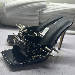 Mules habillées grande taille 45, sexy, pour l'extérieur, à bout carré ouvert, sandales à talons aiguilles, avec longues rivets et talons fins, pour femmes - Product Image 2