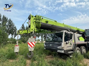 Grúa hidráulica usada Zoomlion ZTC500A-1 de 50 toneladas, año 2022, 2000 horas de uso, para construcción. - Product Image 2