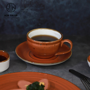 Bicchieri speciali di lusso in ceramica tè caffè <span class=keywords><strong>tazze</strong></span> in ceramica stoviglie all'ingrosso tazza ristoranti tè tazza in ceramica con piatto - Product Image 1