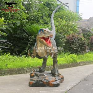 Dinosaure en mouvement Velociraptor animé grandeur nature pour enfants Jouet d'intérieur apportant le frisson de l'ère jurassique à la vie - Product Image 5