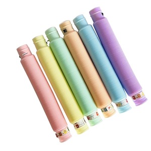 Tubo Luminoso LED de Plástico para Fiestas, 2 cm, Luces LED Extensibles, Juguete Sensorial para Pascua, Halloween, Cumpleaños - Product Image 3