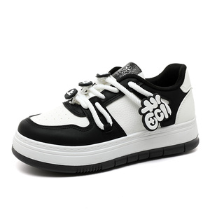 Nouvelles Chaussures Décontractées Sportives en Cuir Respirant pour Femmes 2026 – Modèle Étudiant Tendance - Product Image 2