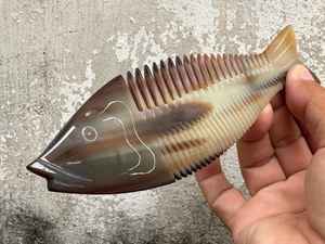 หวีทำมือจากเขาควายธรรมชาติ สำหรับจัดแต่งทรงผม ลดไฟฟ้าสถิต และดูแลหนังศีรษะและเส้นผมในทุกวัน - Product Image 6