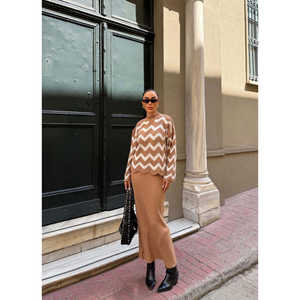 ชุดเสื้อสเวตเตอร์ถักลายซิกแซกสำหรับผู้หญิง ผ้าขนสัตว์ ป้องกันการเป็นขุย แขนยาว สไตล์เดรส - Product Image 4