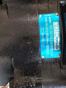 パーカーデニソン油圧ダブルポンプT6EE-052-052-2L03-A12M0-J334 + T6C-025-3L03-B1 T6EET6C油圧ベーンポンプ