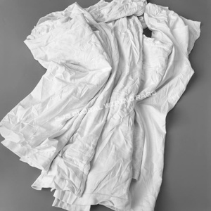 Trapos de Algodón 100% Suaves, Reciclados, Blancos, para Limpieza Industrial, Marina y General, 50 lb - Product Image 1