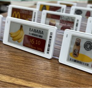 Étiquette de prix électronique pour vêtements avec écran E-Ink extérieur de 2,9 pouces, affichage en quatre couleurs (blanc, noir, rouge, jaune) - Product Image 1