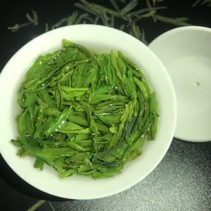 中国の有名なお茶Lu'anGua Pian緑茶緑の香りのよいタイプの永続的な特別な緑茶